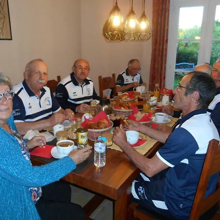 D'hotes Les Renards Bed & Breakfast Salies-de-Béarn